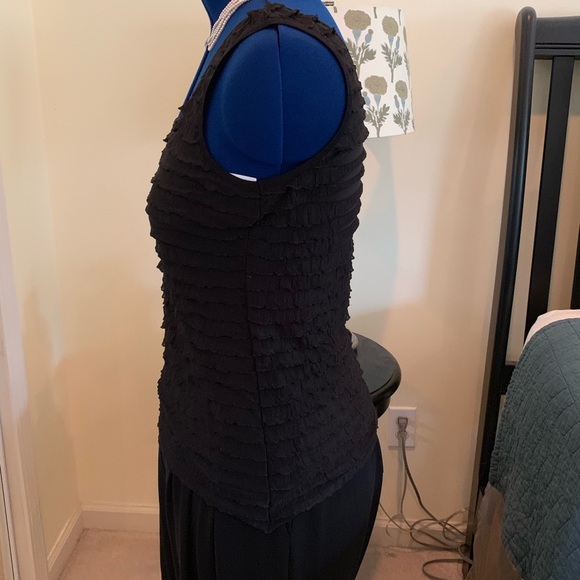 NWT Kate Hill Ruffle Black Scoop Stretch Tank Top - Picture 2 of 5